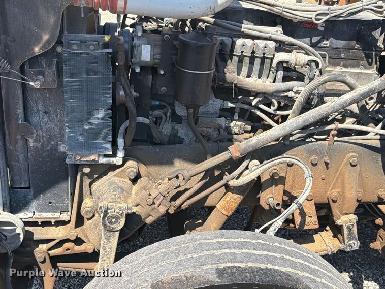 image for item FK4154 2002 Peterbilt 378 semi truck