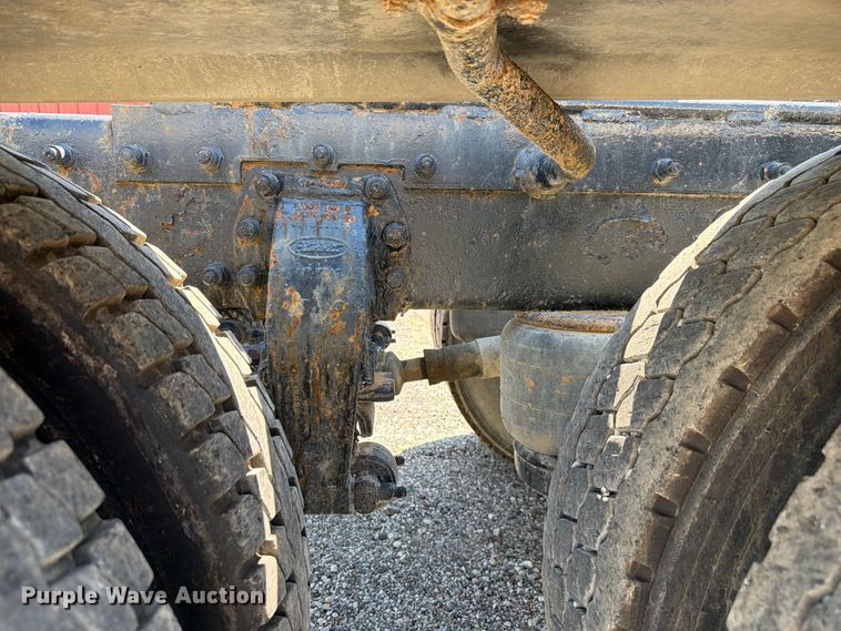 image for item FK4154 2002 Peterbilt 378 semi truck