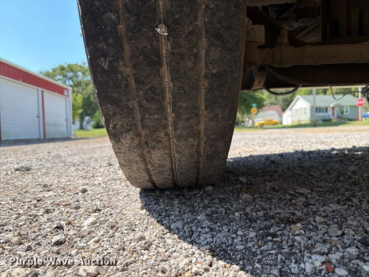 image for item FK4154 2002 Peterbilt 378 semi truck