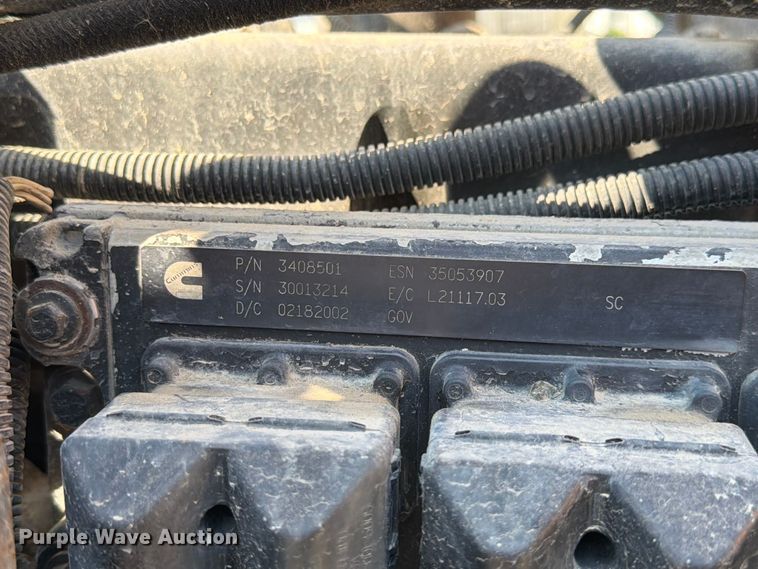 image for item FK4156 2002 Peterbilt 378 semi truck