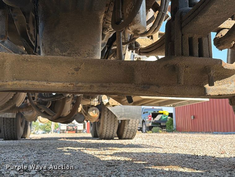 image for item FK4156 2002 Peterbilt 378 semi truck