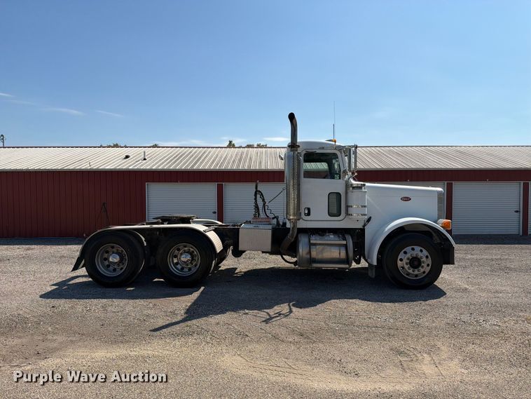 image for item FK4157 2006 Peterbilt 379 semi truck