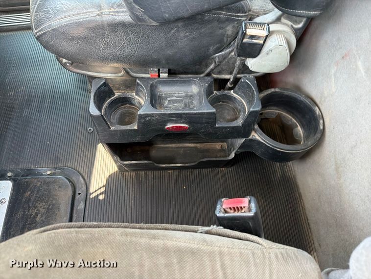 image for item FK4157 2006 Peterbilt 379 semi truck