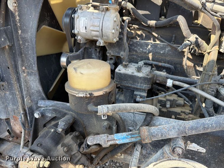 image for item FK4157 2006 Peterbilt 379 semi truck