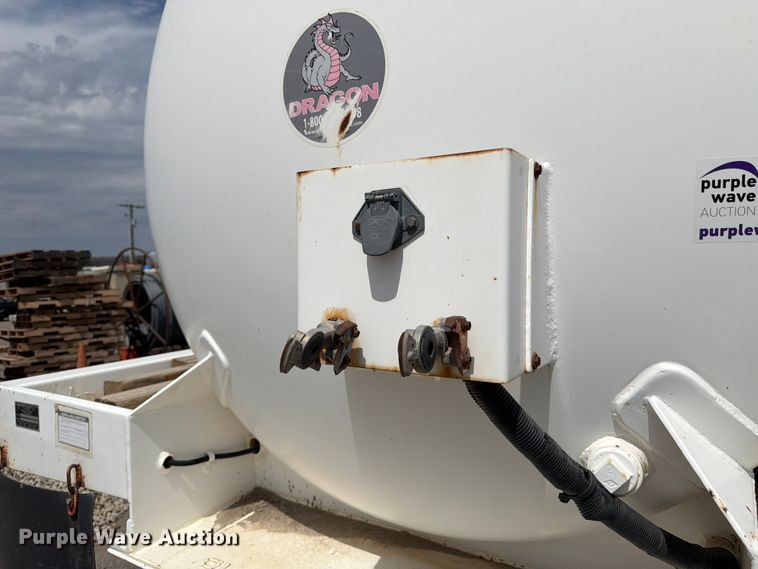 image for item FK4589 2012 Dragon Products vacuum trailer