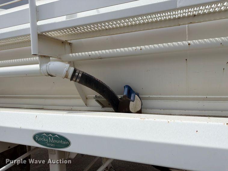 image for item FK4589 2012 Dragon Products vacuum trailer