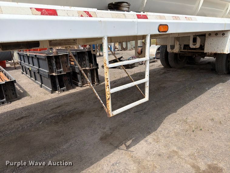 image for item FK4589 2012 Dragon Products vacuum trailer