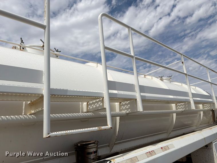 image for item FK4589 2012 Dragon Products vacuum trailer