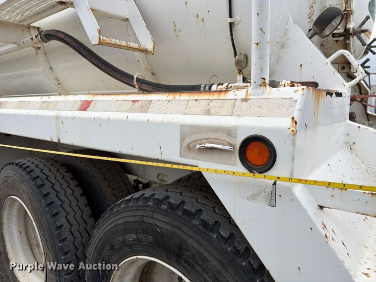 image for item FK4589 2012 Dragon Products vacuum trailer