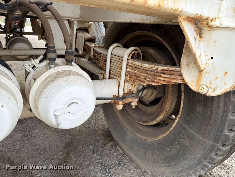 image for item FK4589 2012 Dragon Products vacuum trailer