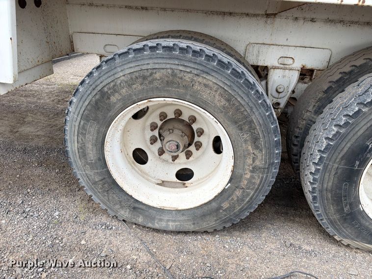 image for item FK4589 2012 Dragon Products vacuum trailer