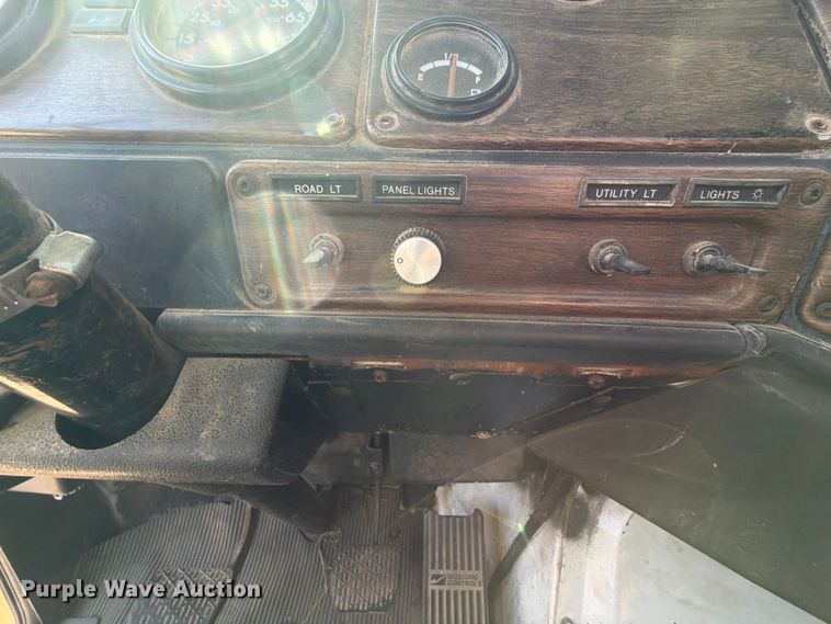 image for item FK5061 1997 Freightliner FLC semi truck