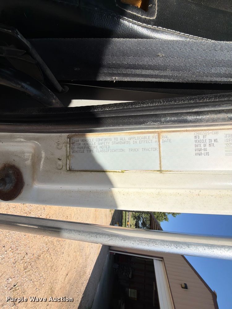 image for item FK5061 1997 Freightliner FLC semi truck
