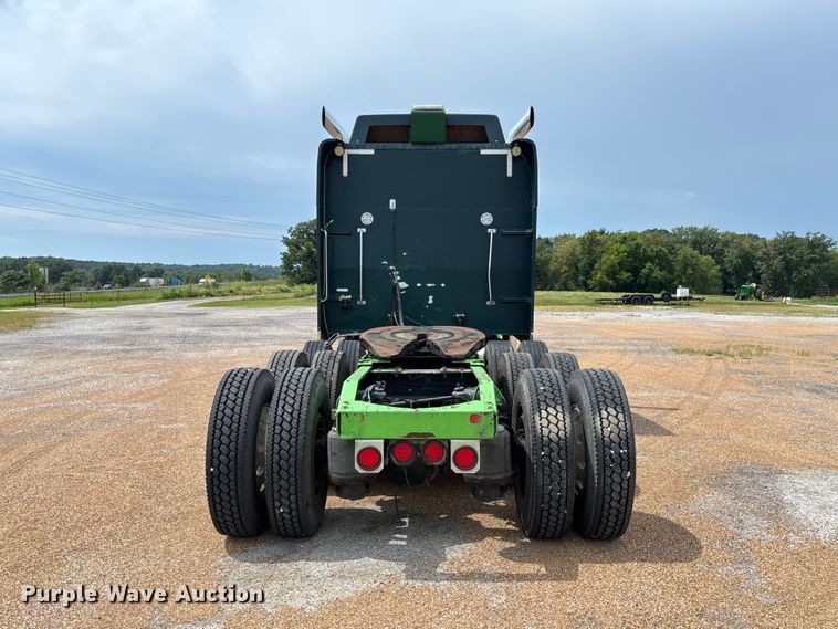 image for item FM6508 2006 Peterbilt 379 semi truck
