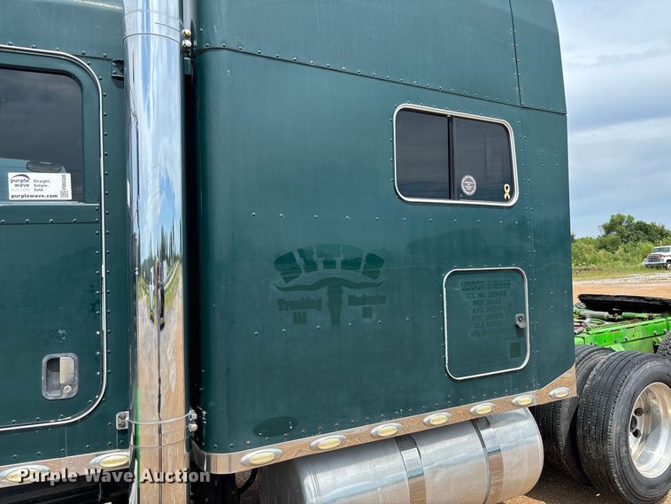 image for item FM6508 2006 Peterbilt 379 semi truck