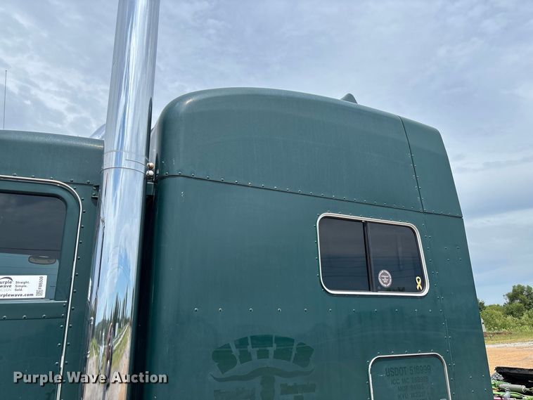 image for item FM6508 2006 Peterbilt 379 semi truck