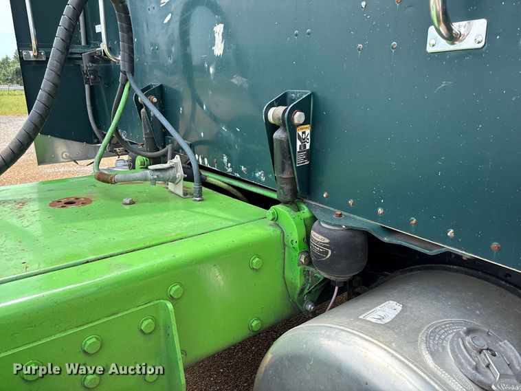 image for item FM6508 2006 Peterbilt 379 semi truck