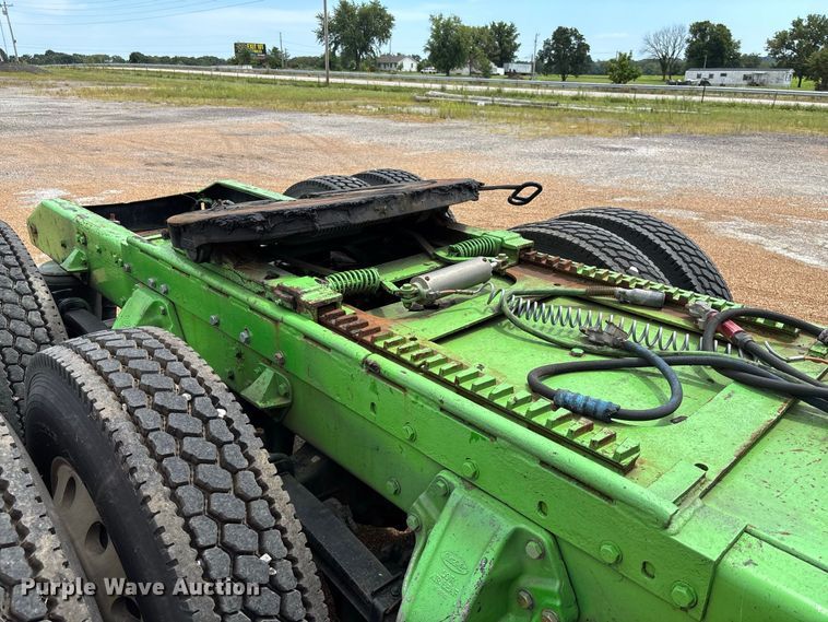 image for item FM6508 2006 Peterbilt 379 semi truck