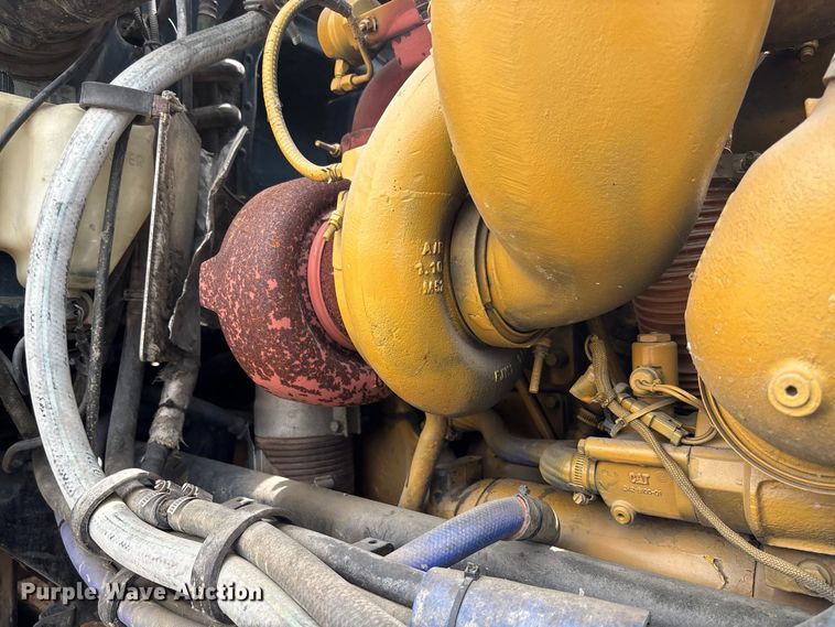 image for item FM6508 2006 Peterbilt 379 semi truck