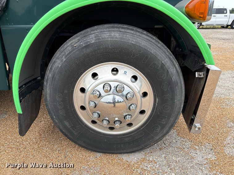image for item FM6508 2006 Peterbilt 379 semi truck