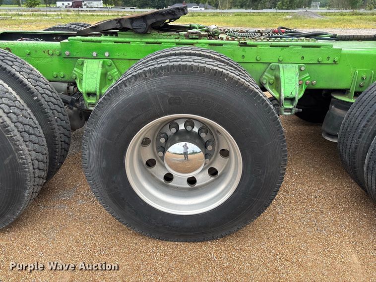 image for item FM6508 2006 Peterbilt 379 semi truck