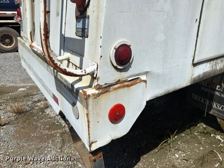 image for item FN2039 2000 Freightliner FL112 fuel truck
