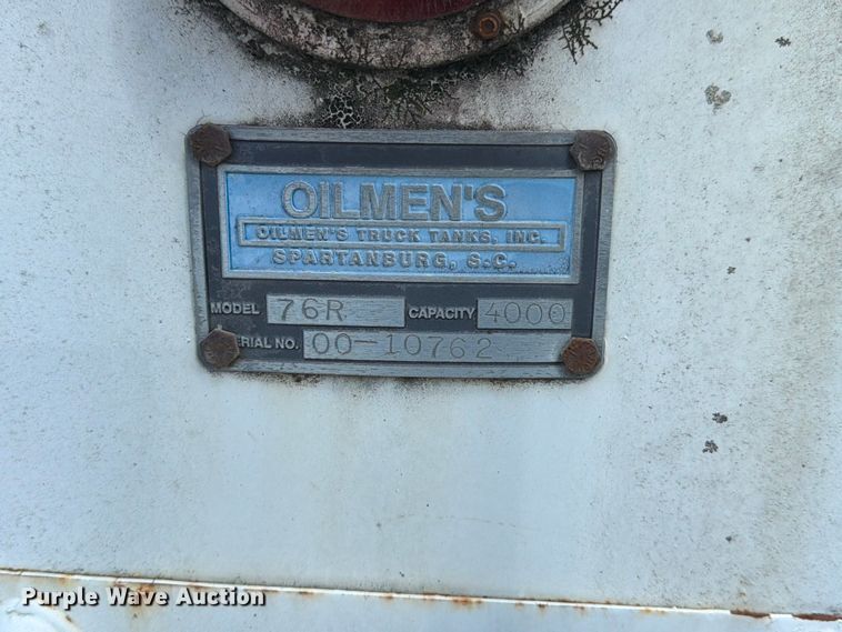 image for item FN2039 2000 Freightliner FL112 fuel truck