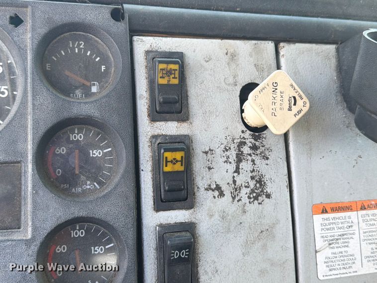 image for item FN2039 2000 Freightliner FL112 fuel truck