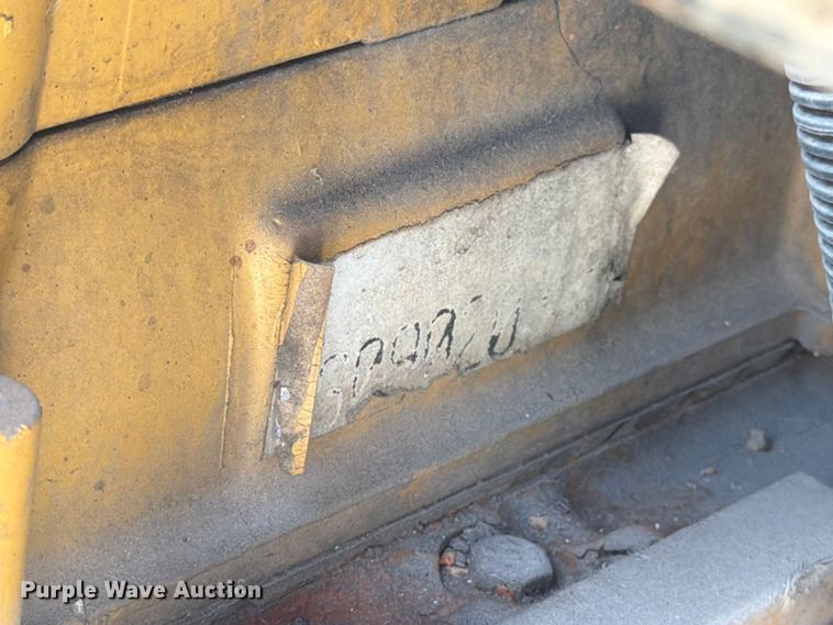 image for item FN2039 2000 Freightliner FL112 fuel truck