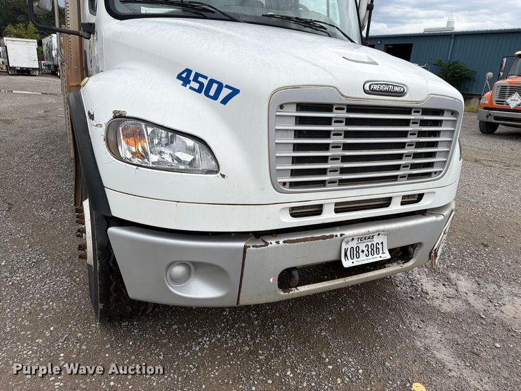 image for item FN2565 2007 Freightliner Business Class M2 fuel truck