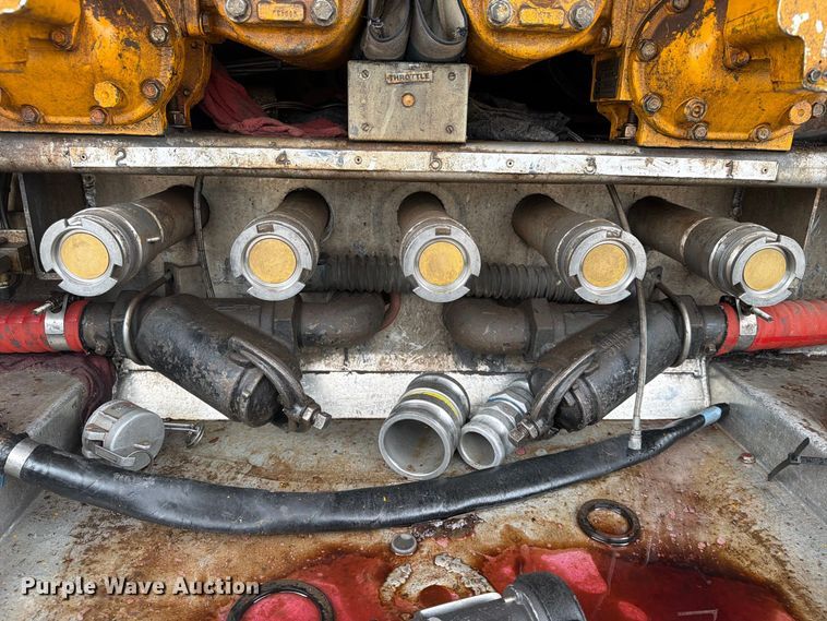 image for item FN2565 2007 Freightliner Business Class M2 fuel truck