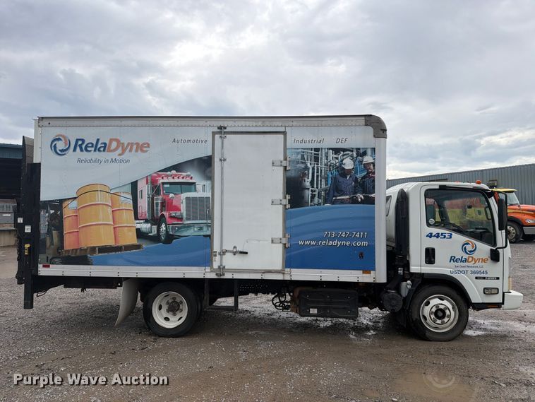image for item FN2567 2014 Isuzu NRR box truck