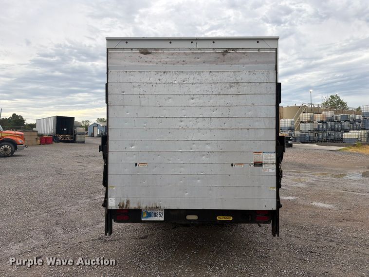 image for item FN2567 2014 Isuzu NRR box truck
