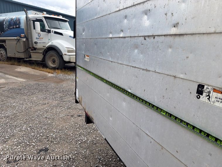 image for item FN2567 2014 Isuzu NRR box truck