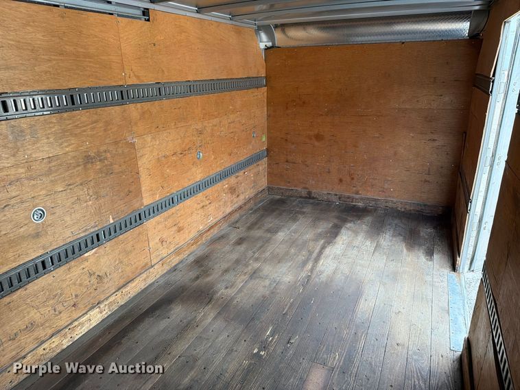 image for item FN2567 2014 Isuzu NRR box truck