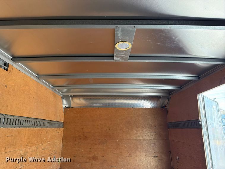 image for item FN2567 2014 Isuzu NRR box truck