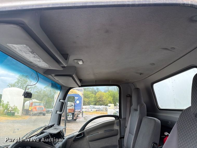 image for item FN2567 2014 Isuzu NRR box truck