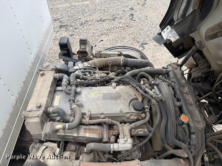 image for item FN2567 2014 Isuzu NRR box truck