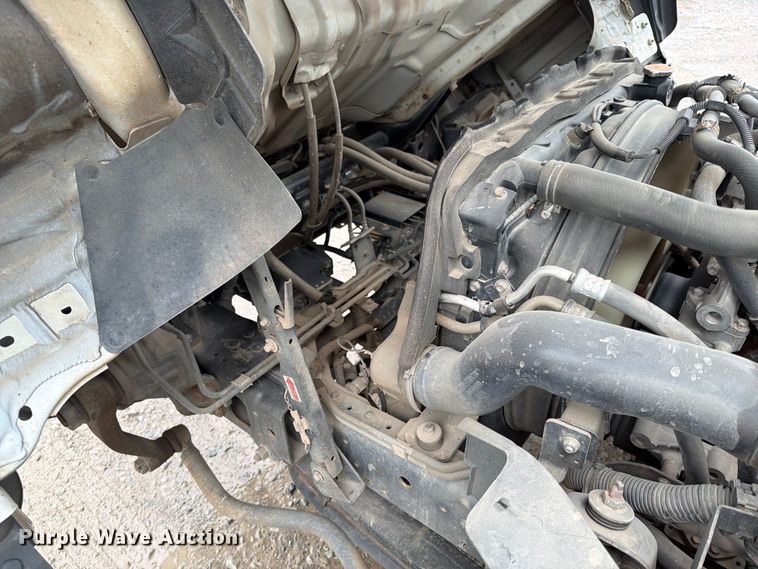 image for item FN2567 2014 Isuzu NRR box truck