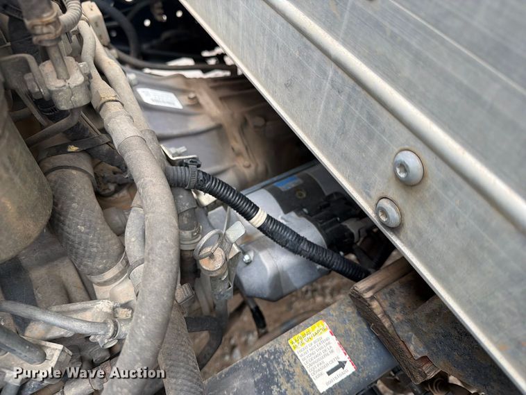 image for item FN2567 2014 Isuzu NRR box truck