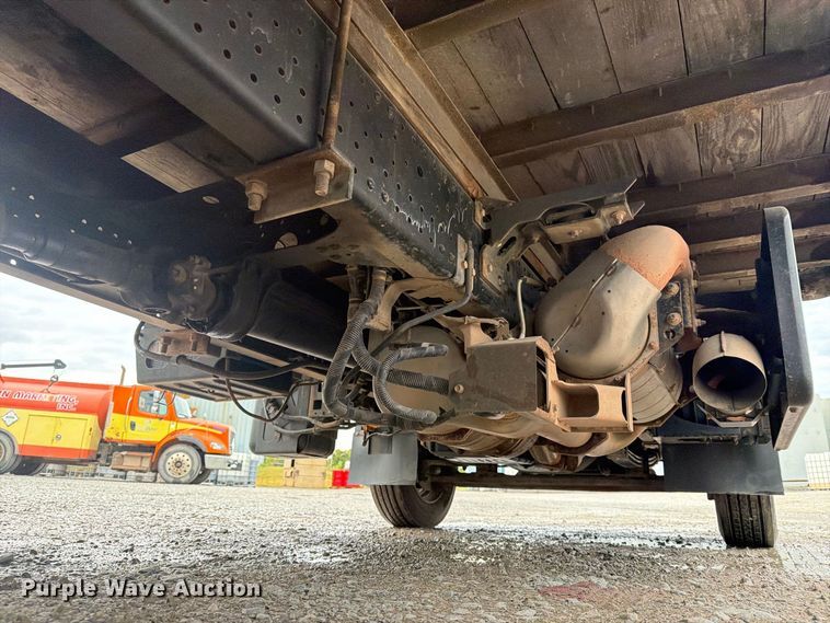 image for item FN2567 2014 Isuzu NRR box truck