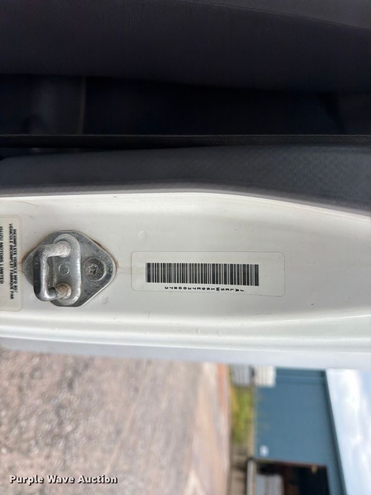 image for item FN2567 2014 Isuzu NRR box truck
