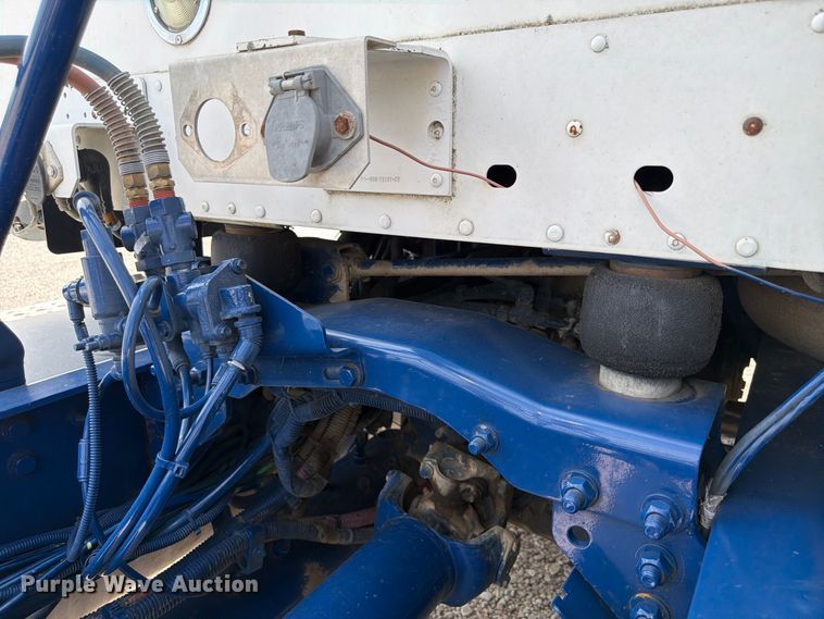 image for item FP3016 2009 Freightliner Columbia semi truck