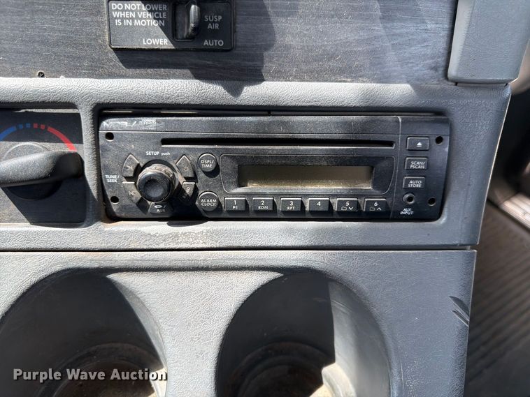 image for item FP3016 2009 Freightliner Columbia semi truck