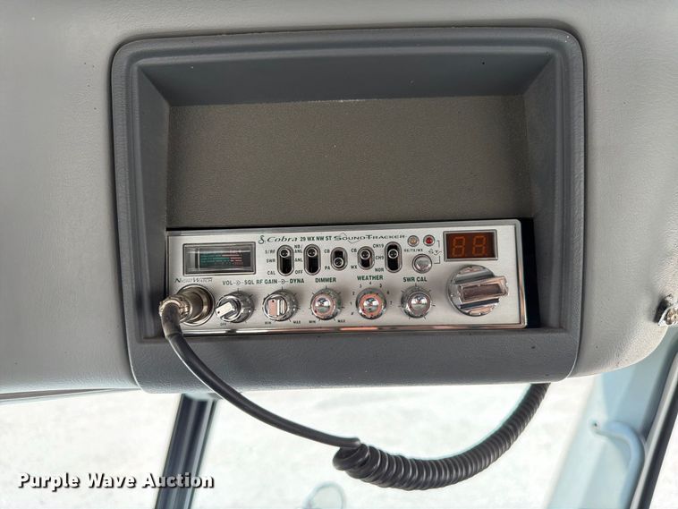 image for item FP3016 2009 Freightliner Columbia semi truck