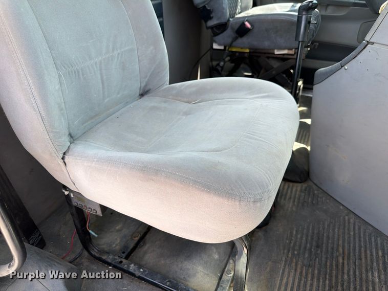 image for item FP3016 2009 Freightliner Columbia semi truck