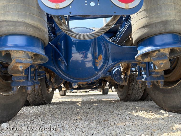 image for item FP3016 2009 Freightliner Columbia semi truck