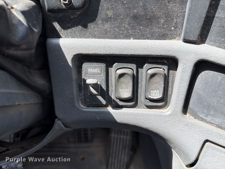 image for item FP3017 2009 Freightliner Columbia semi truck