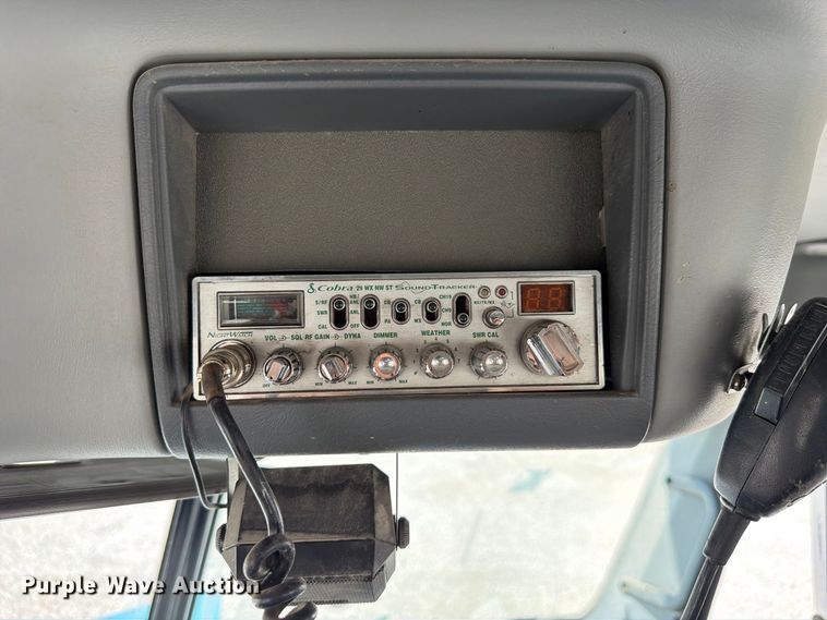 image for item FP3017 2009 Freightliner Columbia semi truck