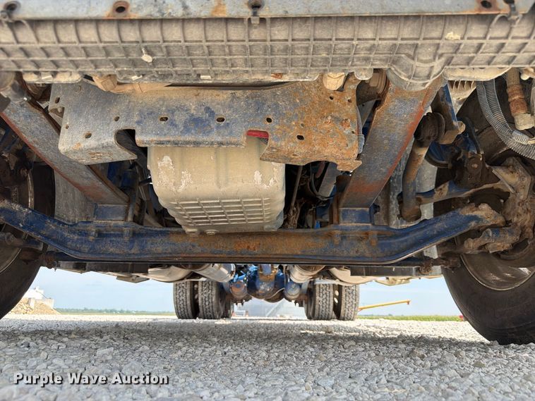 image for item FP3017 2009 Freightliner Columbia semi truck